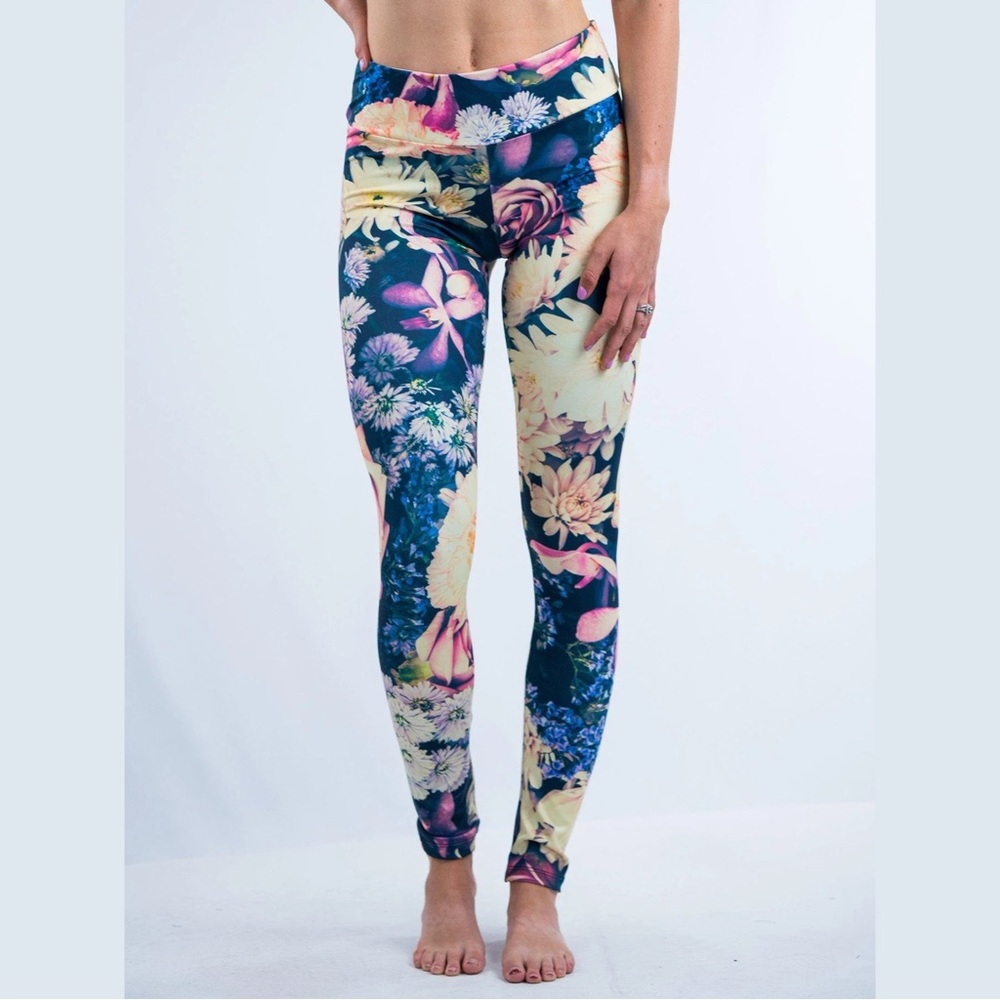 Electro Threads — Vintage Flowers Leggings